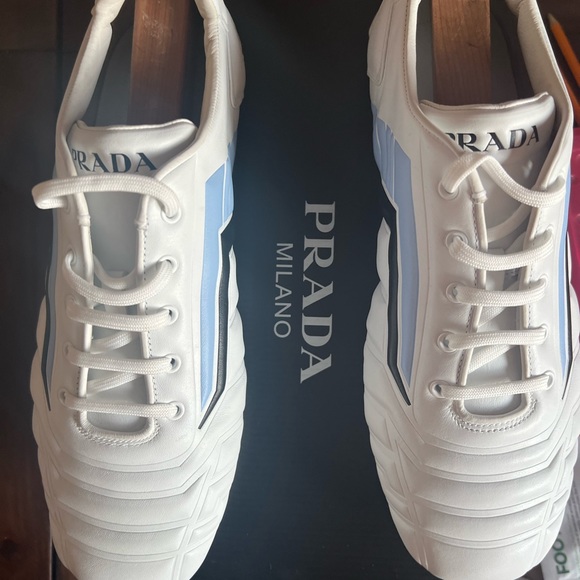 PRADA CALZATURE UOMO in US size 9 bought from Holt Renfrew for $1,250
Brand new! - Picture 7 of 7